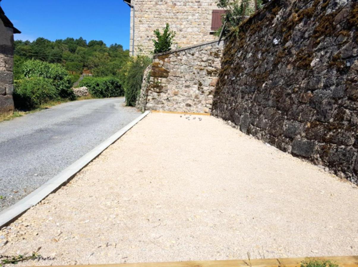 Maison Charmante A Florentin La Capelle Avec Jardin Et Vue Montagne Exteriör bild